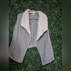 LOFT Gray and White Women's Sweater Vest
